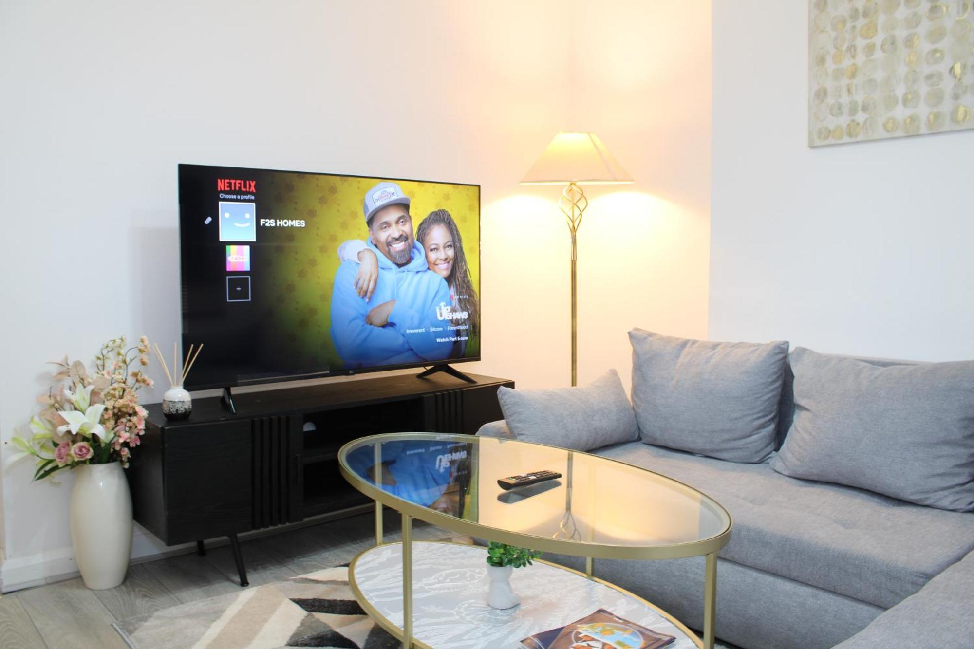 F2S Serviced Apartments 2Bedroom Terrace House With Free Wifi Netflix Suitable For Contractors Walking Distance To Train Station Derby Buitenkant foto