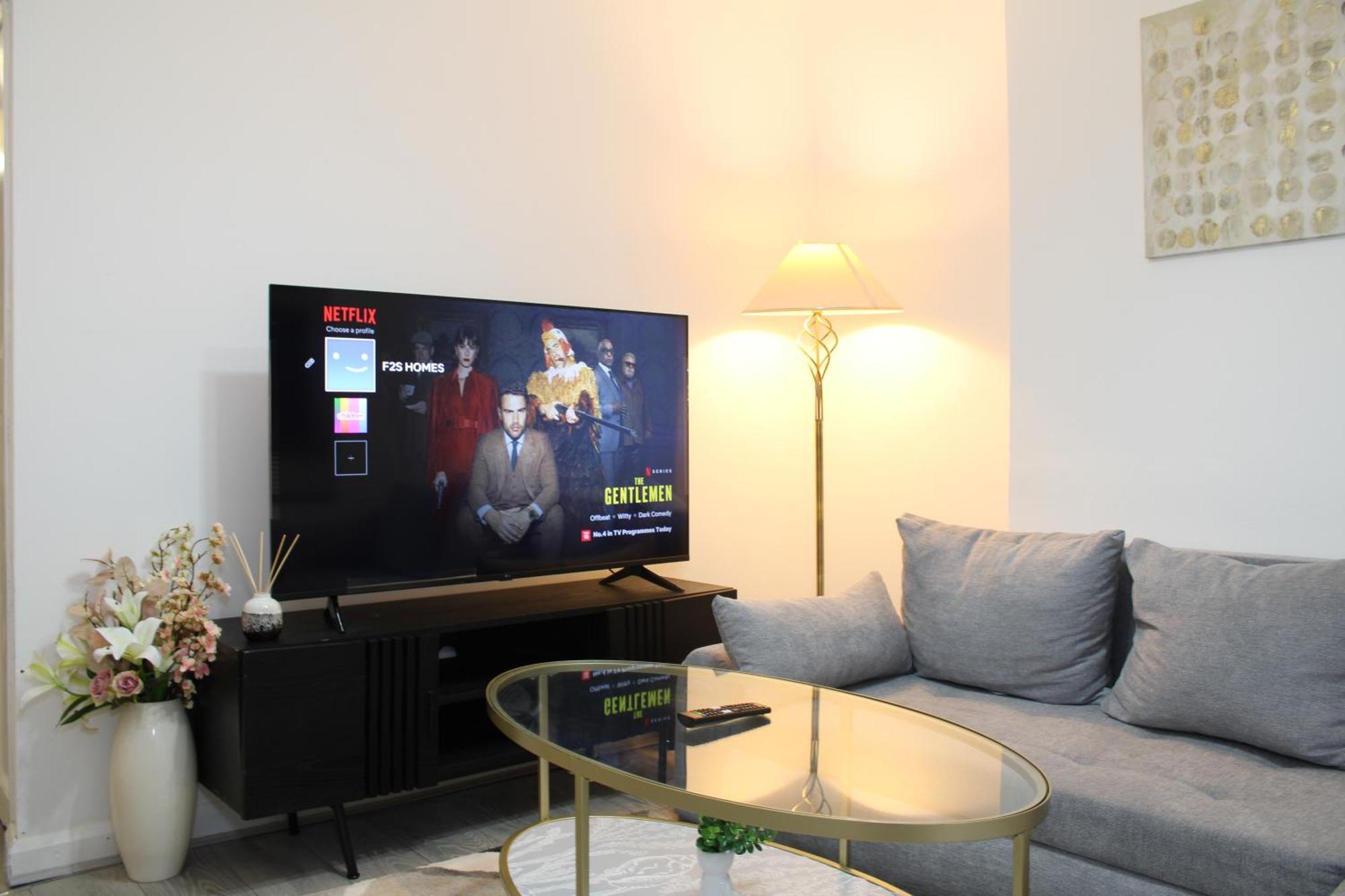F2S Serviced Apartments 2Bedroom Terrace House With Free Wifi Netflix Suitable For Contractors Walking Distance To Train Station Derby Buitenkant foto