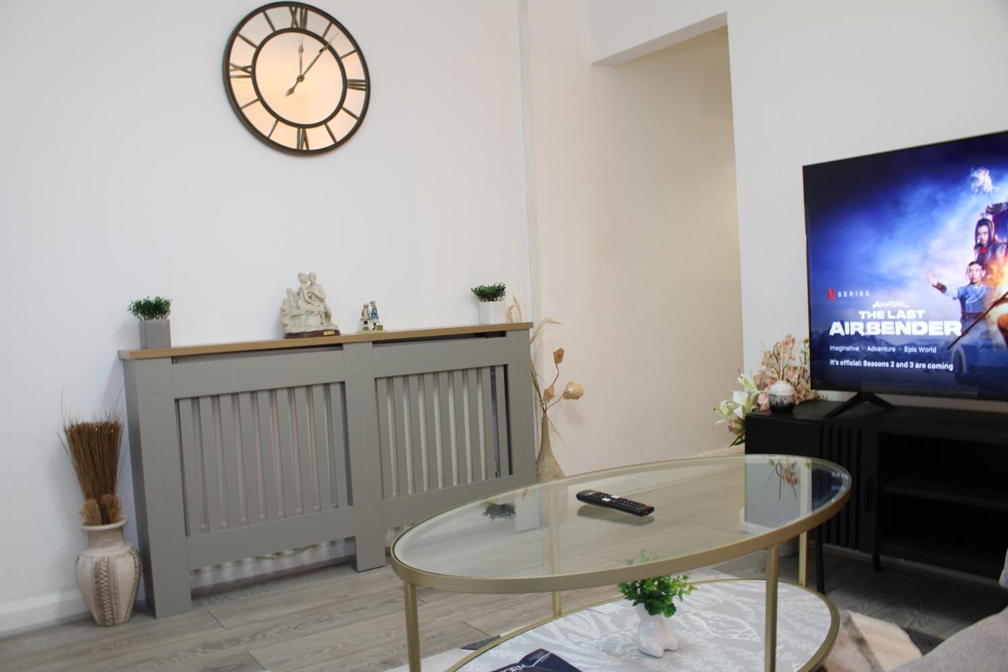 F2S Serviced Apartments 2Bedroom Terrace House With Free Wifi Netflix Suitable For Contractors Walking Distance To Train Station Derby Buitenkant foto
