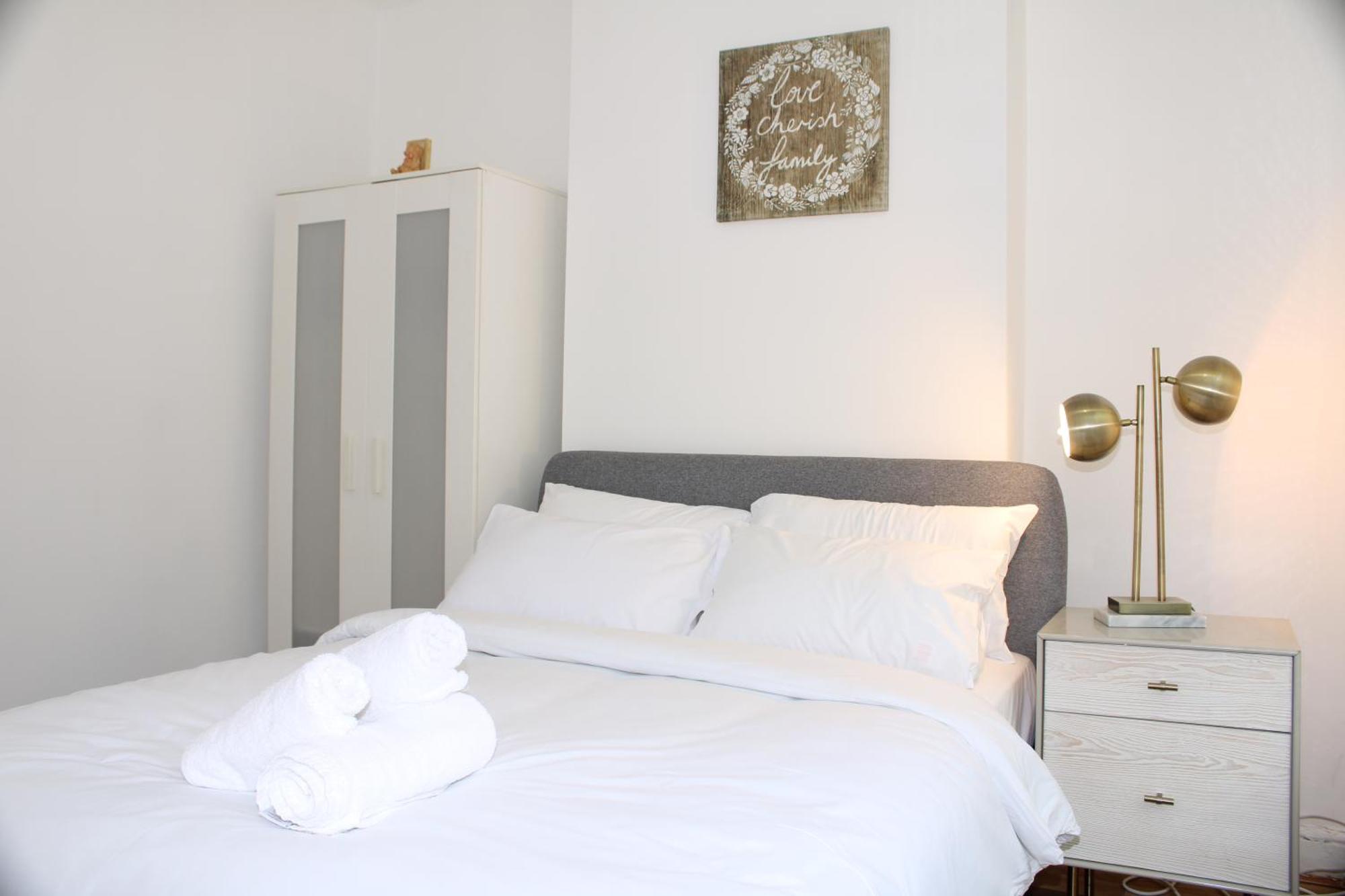 F2S Serviced Apartments 2Bedroom Terrace House With Free Wifi Netflix Suitable For Contractors Walking Distance To Train Station Derby Buitenkant foto