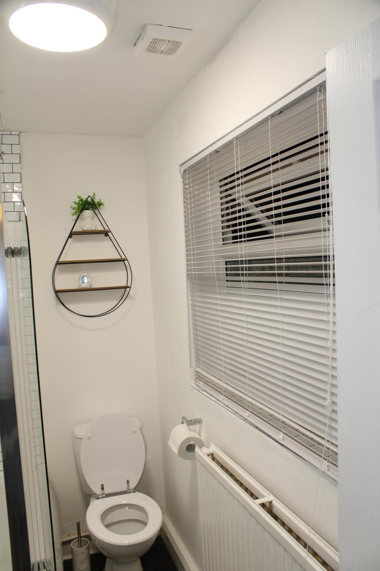 F2S Serviced Apartments 2Bedroom Terrace House With Free Wifi Netflix Suitable For Contractors Walking Distance To Train Station Derby Buitenkant foto